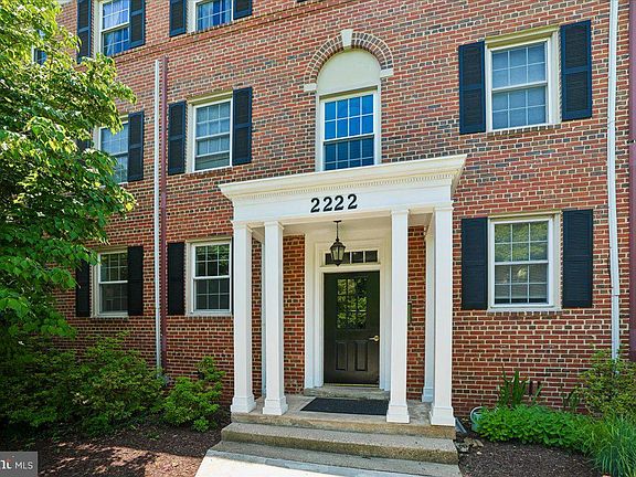2nd image of 2222 Washington Ave APT 101