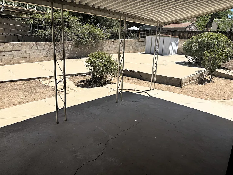 1116 Summit Dr NE — Photo 18