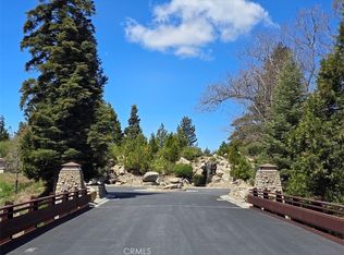 149 Mill Pond Rd #10, Lake Arrowhead, CA 92352