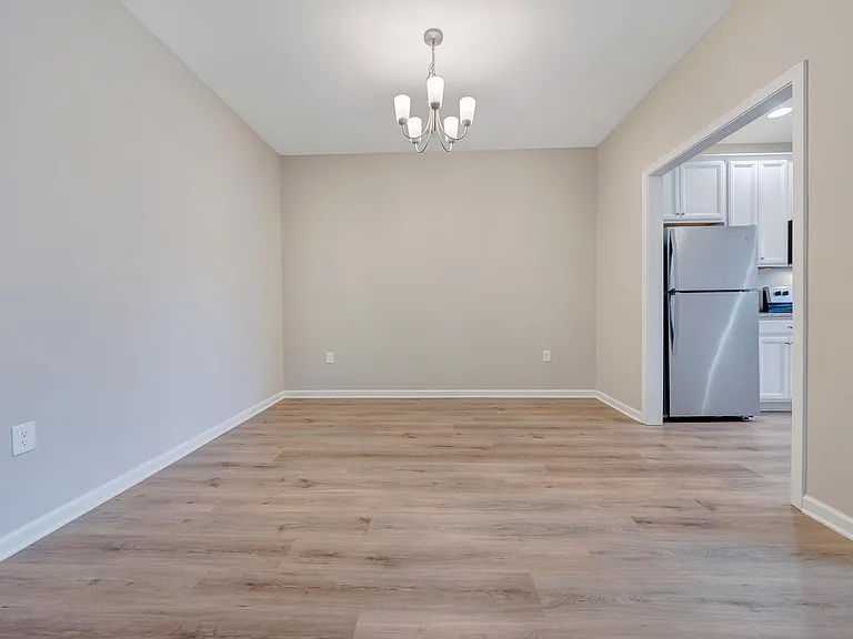 773 Holland Loop — Photo 12