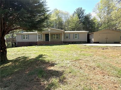1990 Billings Hill Church Rd, Traphill, NC, 28685