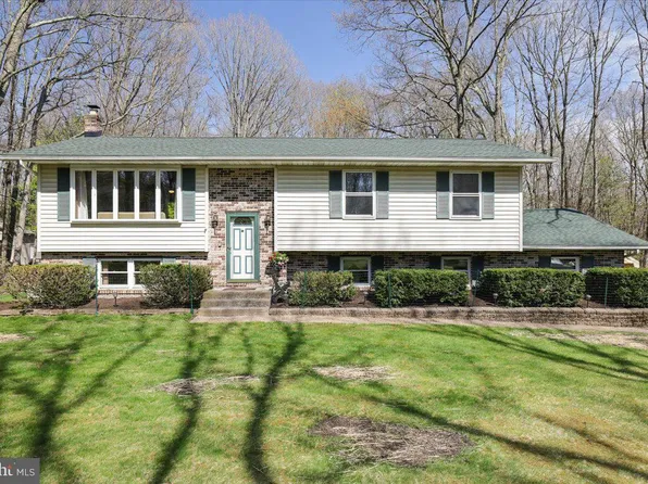 520 Executive Dr, Stroudsburg, PA 18360