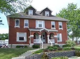 Magnolia - Beauty Shop, Highland, IL 62249