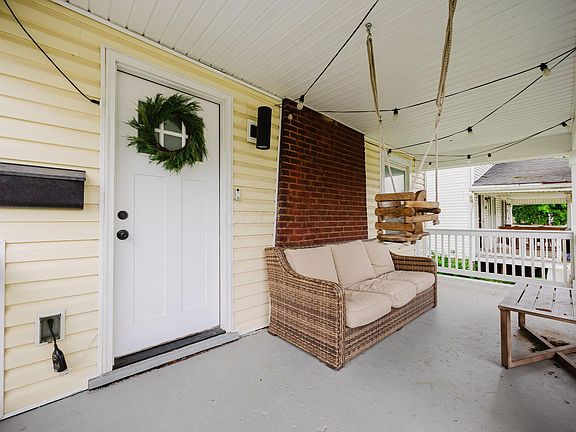 3rd image of 1132 S Champion Ave