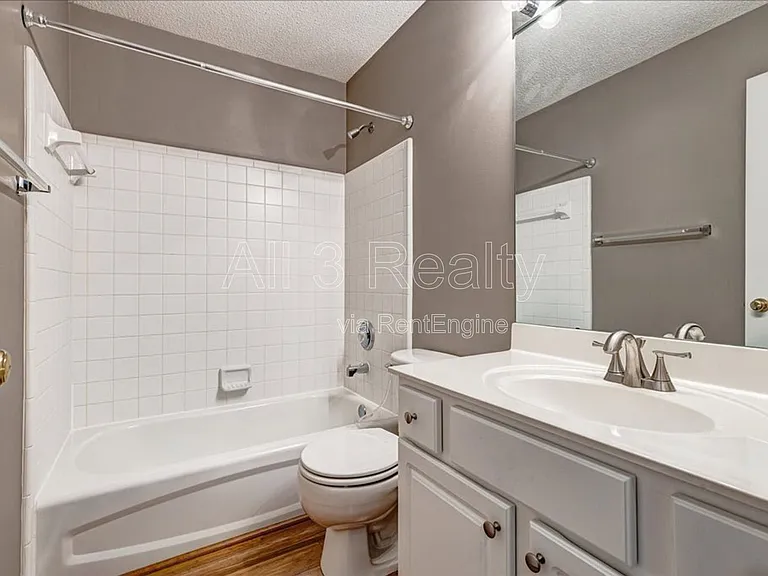 2540 Alvecot Cir — Photo 15