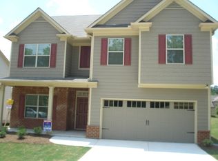 3592 Fallen Oak Dr, Buford, GA 30519