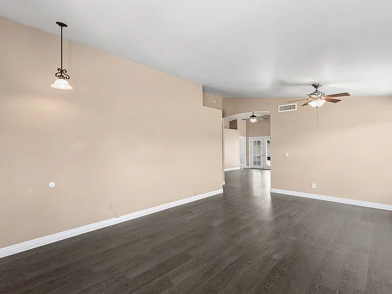 11820 S 45th St — Photo 9