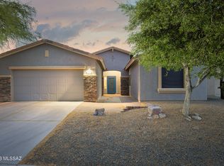 7106 W Glowing Star Dr, Tucson, AZ 85743