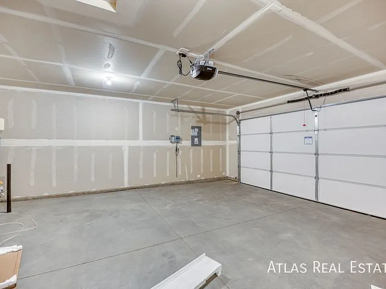 12713 Lignite Dr — Photo 8