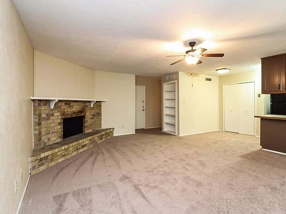 3rd image of 9227 Sophora Dr