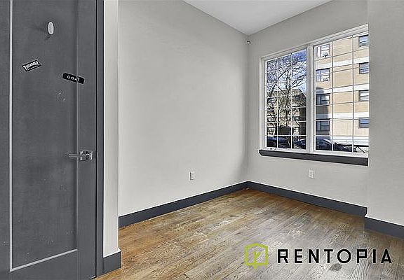 4th image of 200 Scholes St #1E