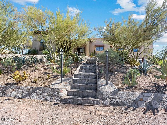 2nd image of 5724 N Camino Del Conde