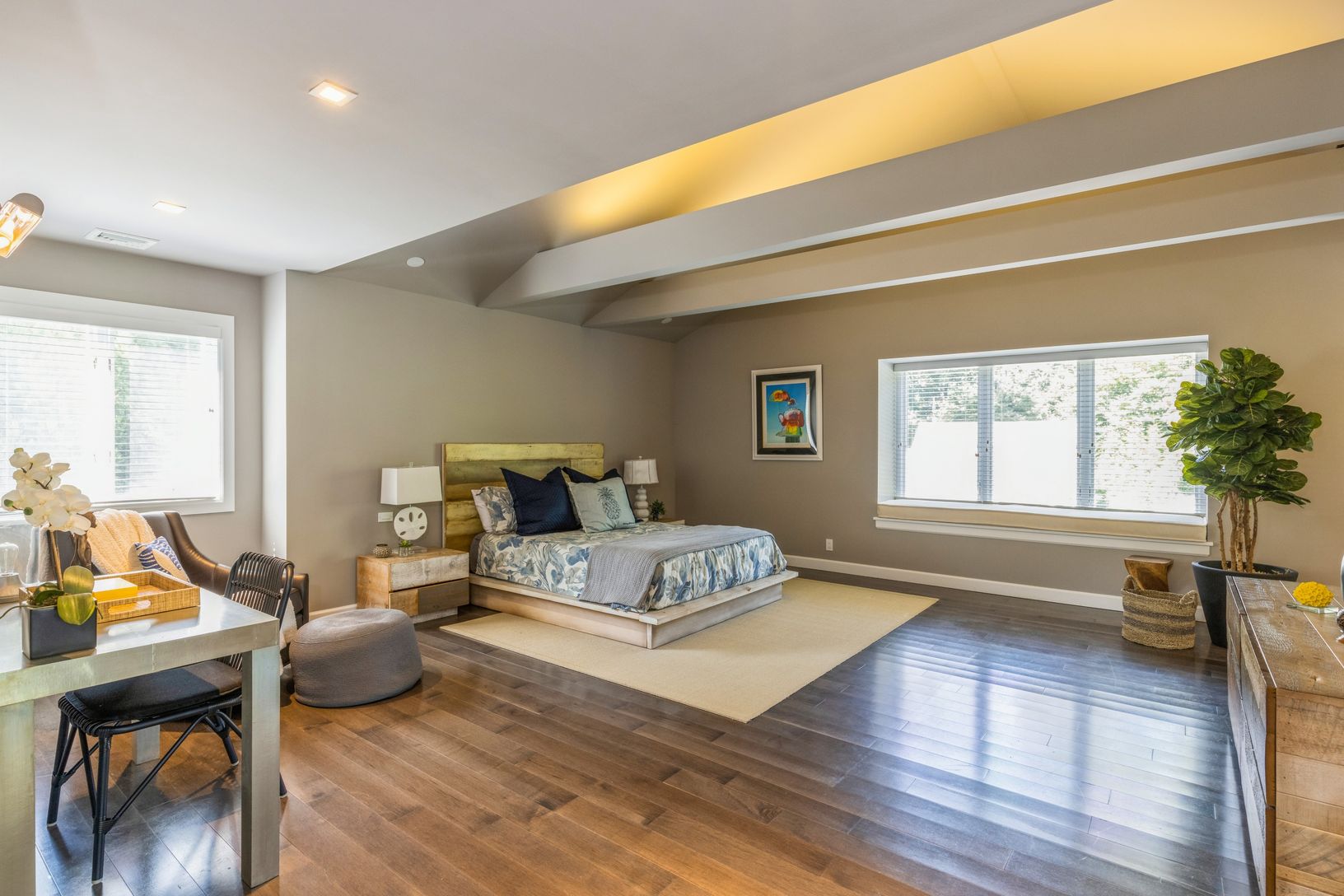  Master Bedroom ensuite 