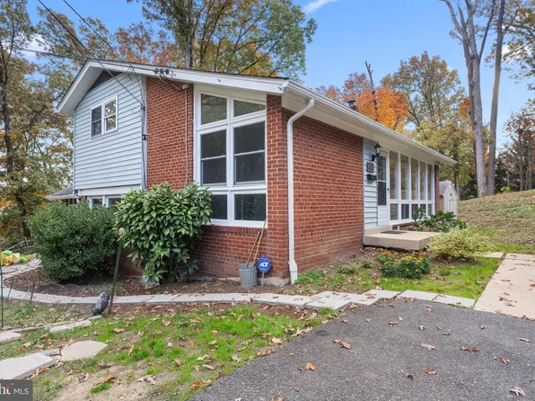 5625 Dover Ct, Alexandria, VA 22312