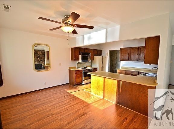 4th image of 2566 S Elizabeth St APT 8