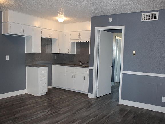2nd image of 403 N 12th St #11