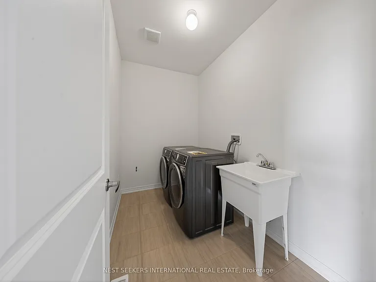 110 Hartington St — Photo 20