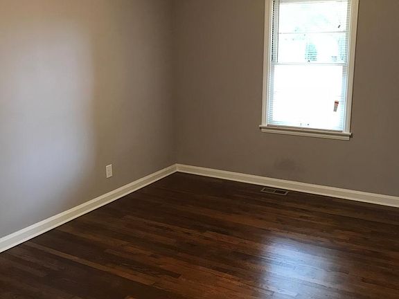 5th image of 628 Dunton Dr