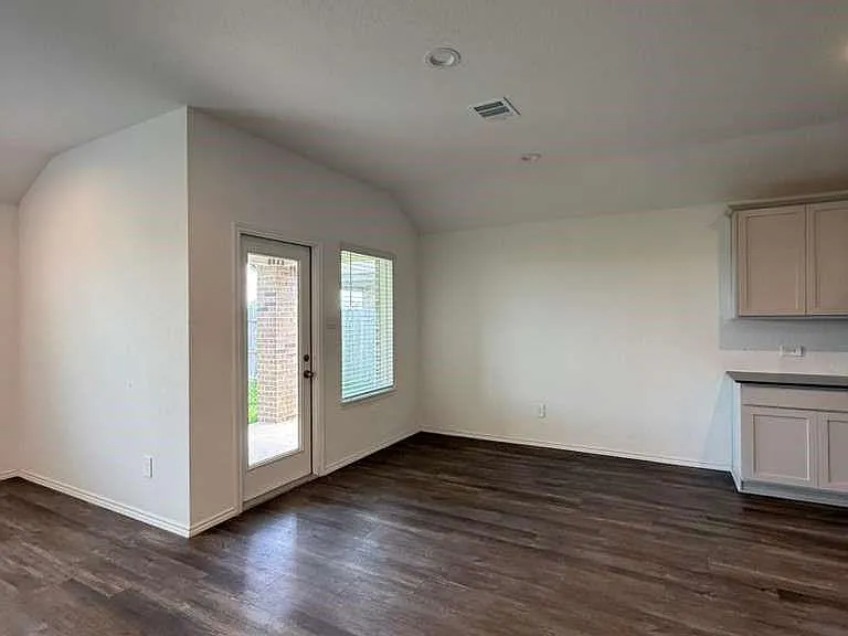 5037 Almond Terrace Dr — Photo 10