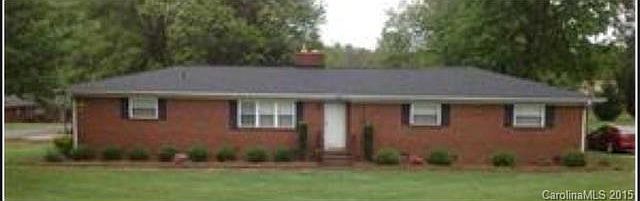 2nd image of 6827 Tuckaseegee Rd