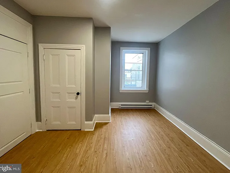 4417 Walnut St #3F — Photo 14