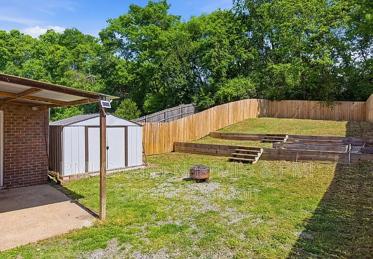 704 McPherson Dr — Photo 25