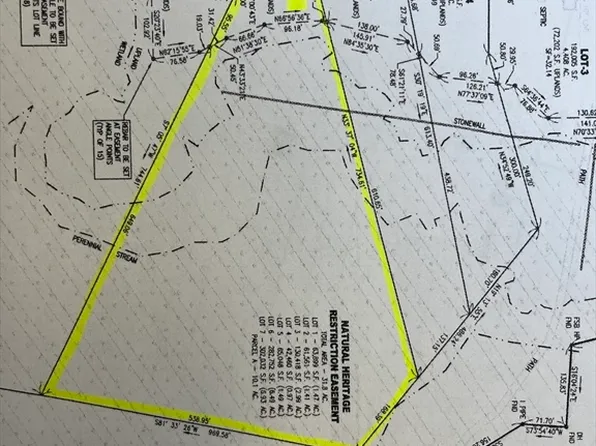 6 Tremont Ave, Taunton, MA 02780