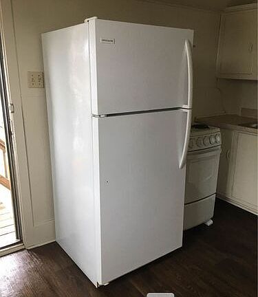 3rd image of 1018 Lockwood St