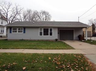 341 1st St, Menasha, WI 54952