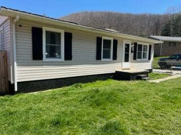 321 Tumbleweed St, Princeton, WV 24740