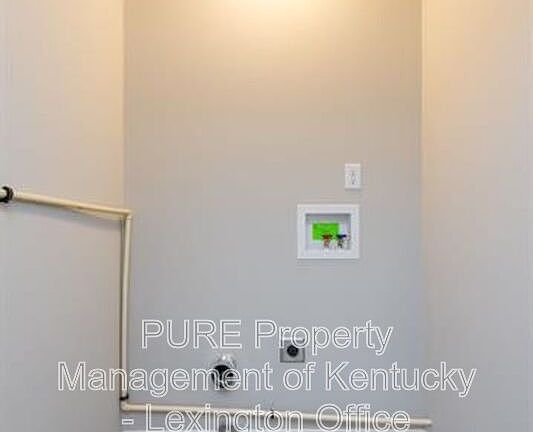 4th image of 726 Leeward Ct