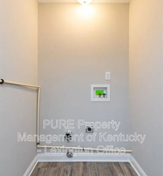 727 Leeward Ct — Photo 4