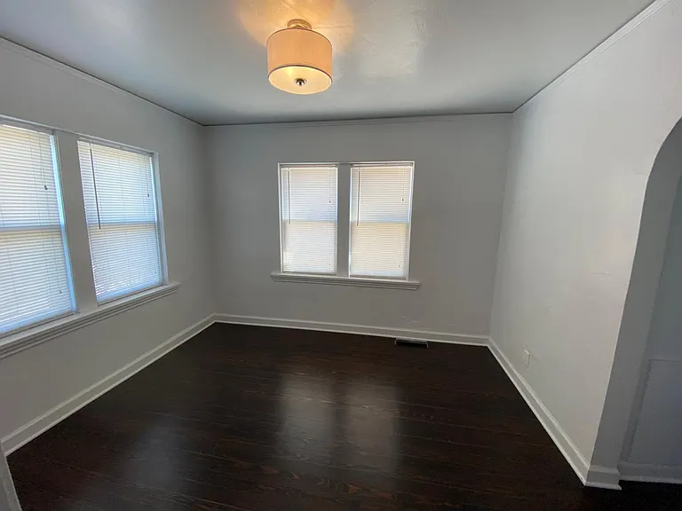 2519 N Harvey Ave — Photo 7