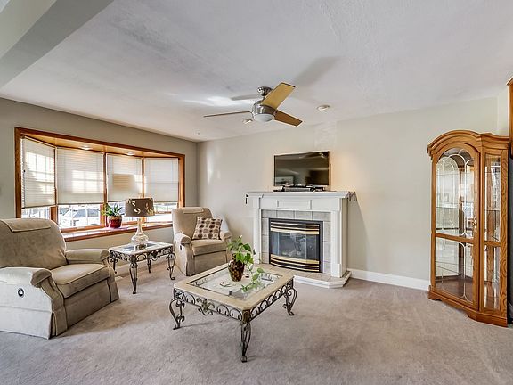 4th image of 5835 S Nordica Ave