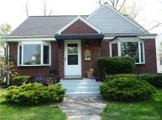 89 Manning Rd, Amherst, NY 14226