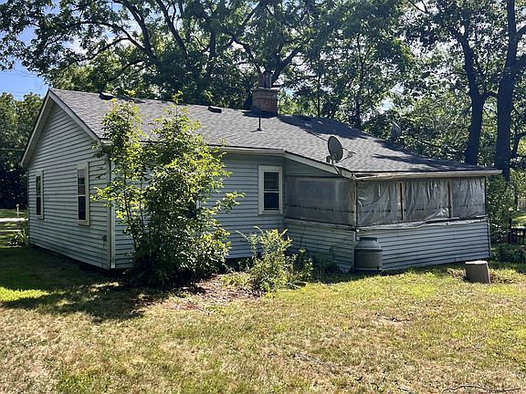 3rd image of 495 Stonemill Rd