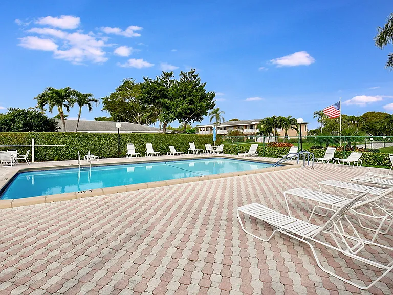 2401 Del Aire Blvd #101 — Photo 60