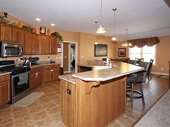4th image of 285 S Woodridge Dr