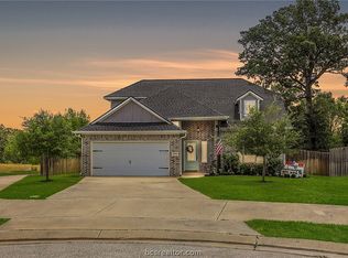 2135 Mountain Wind Loop, Bryan, TX 77807