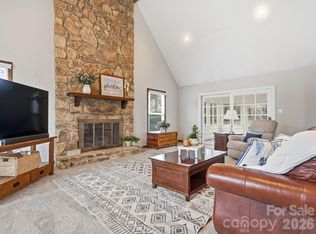 107 Friendfield Dr, Fort Mill, SC 29715