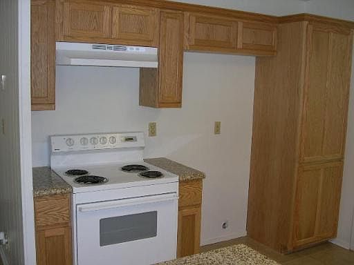 5th image of 9619 CANEY CREEK