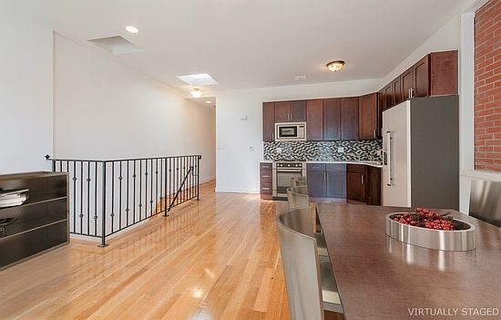 3rd image of 235 Marion Street