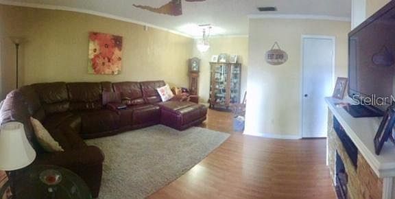 4th image of 8315 Woodlake Pl