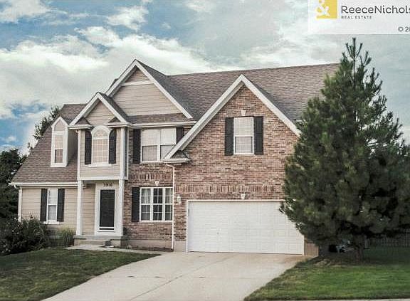 2nd image of 3916 SW Windemere Dr