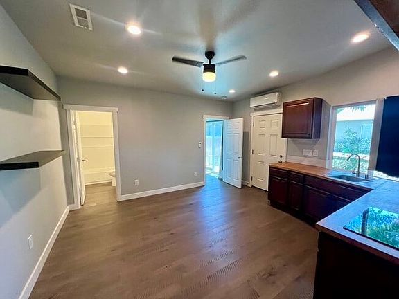 5th image of 144 Primrose Ave