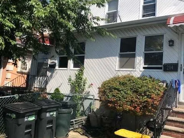286 Bayview Ave, Inwood, NY 11096