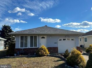 440 Saint Thomas Dr, Toms River, NJ 08757