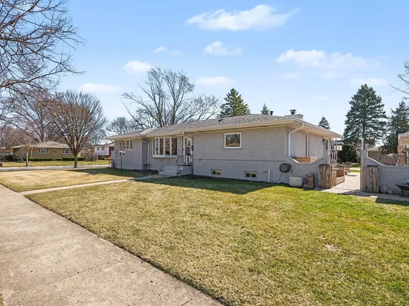 1515 E Oakton St, Arlington Heights, IL 60004