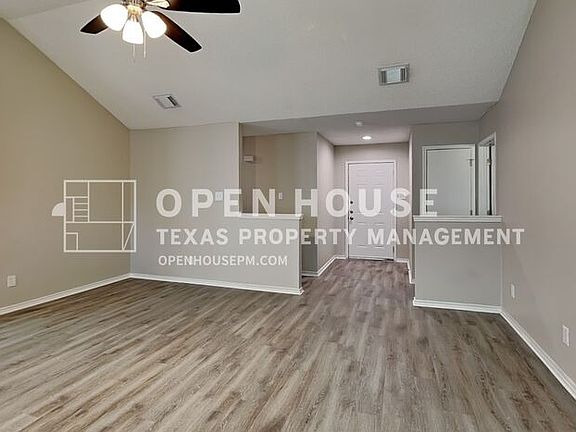 4th image of 702 Paintbrush Dr