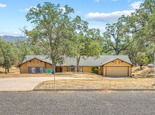 30159 Horseshoe Dr, Coarsegold, CA 93614